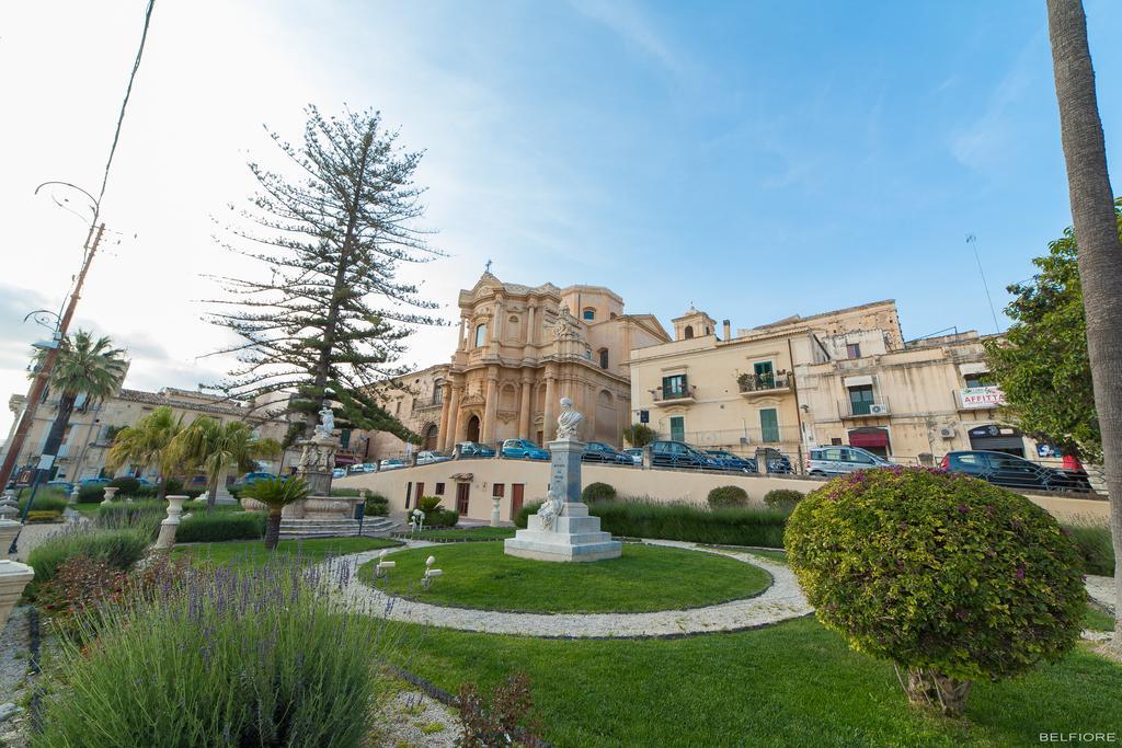 Bed and Breakfast La Madonnina à Noto Extérieur photo